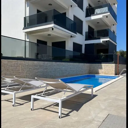 Masa 公寓 特罗吉尔